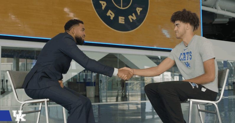 Karl-Anthony Towns sits down with Malachi Moreno (Photo via UK Athletics)